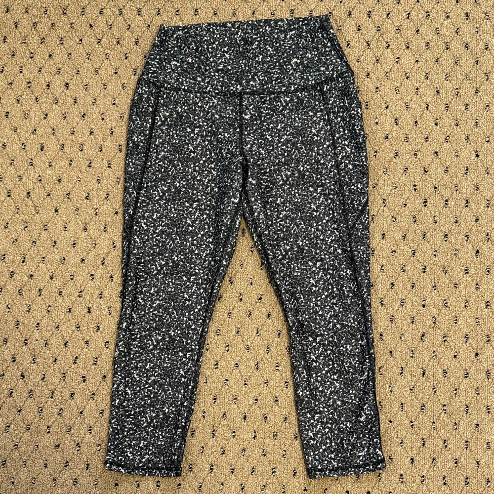 Women’s Speckled 3/4 Activewear Leggings